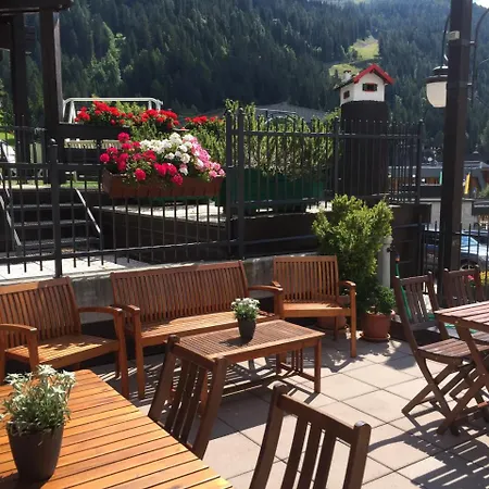 Hotel Ariston ***s Madonna